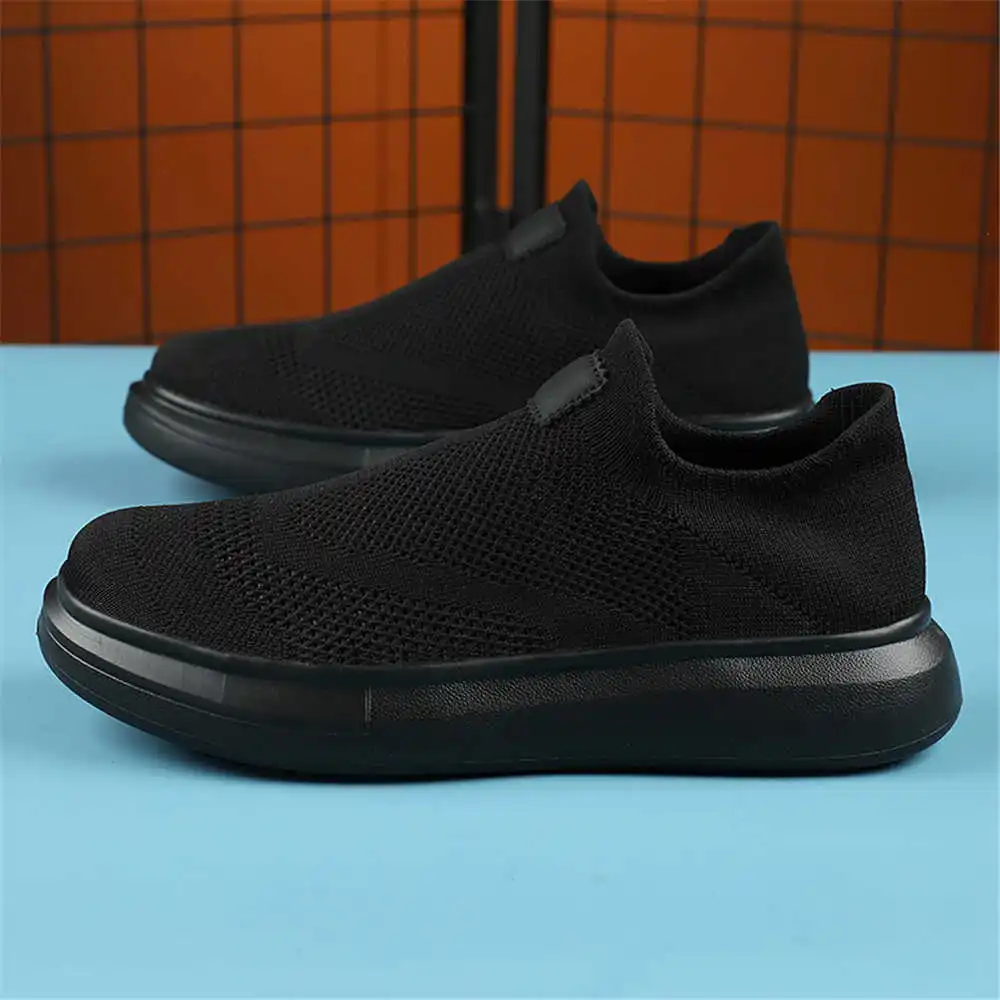 Calze con plateau scarpe marro - Office Tech Typing recensione e prezzo